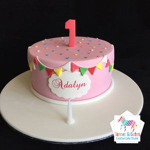 1st Birthday Cakes | First Birthday Cake for Baby Boys or Baby Girls | Free  Delivery | FlowerAura