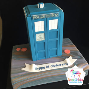 Dr Who Tardis Cake - Space Edition