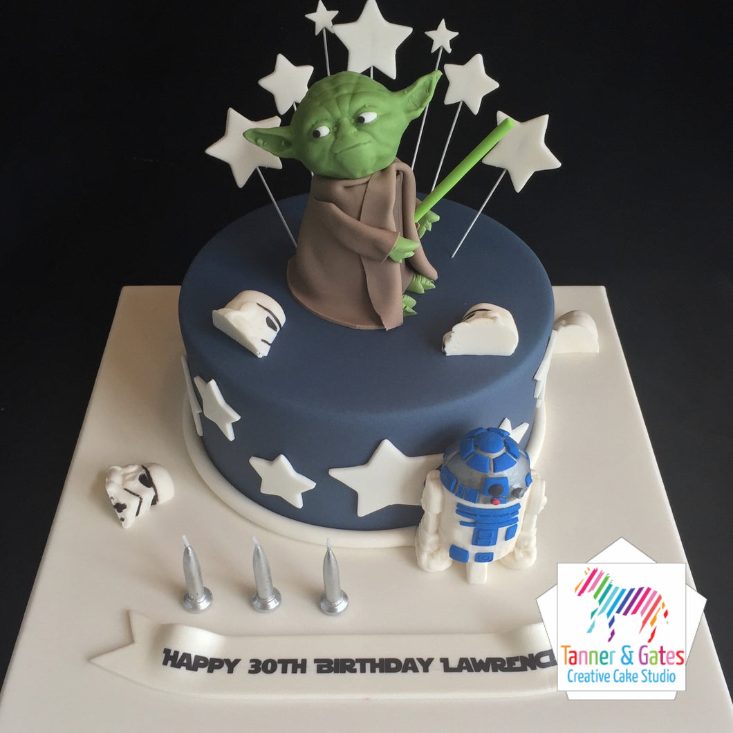 Star Wars - Yoda & R2D2 Cake